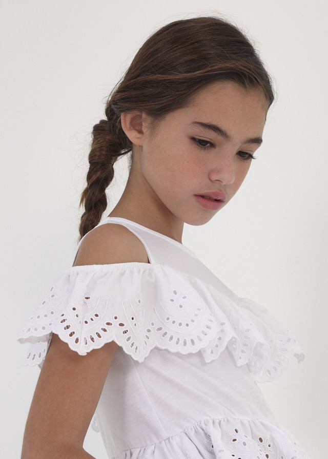 BLUSÓN CON MOTIVOS BORDADOS DE ALGODÓN SOSTENIBLE PARA CHICA.